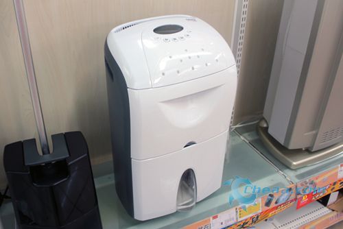 除湿机选购指南——除湿机是智商税吗?有什么的品牌值得推荐?美的是否值得入手一文告诉你答案!(图1)